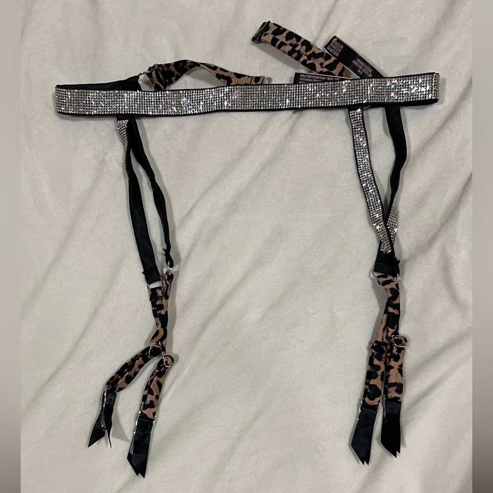 VS lingerie accessory